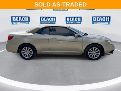 2013 Chrysler 200 Touring