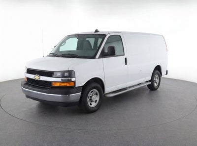 2025 Chevrolet Express Cargo WT