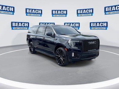 2023 GMC Yukon XL SLE
