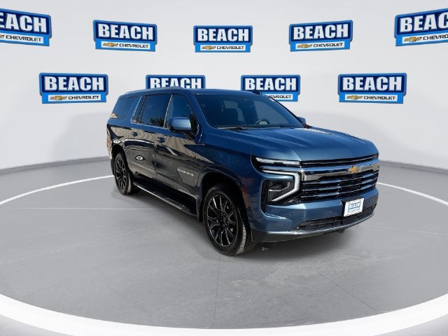 2025 Chevrolet Suburban LT