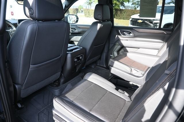 2023 Chevrolet Suburban High Country