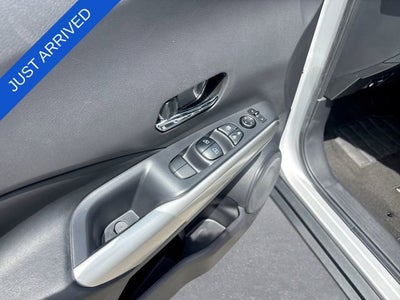 2019 Nissan Kicks SR