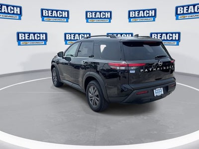 2025 Nissan Pathfinder SV