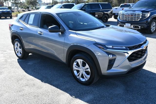 2025 Chevrolet Trax LS