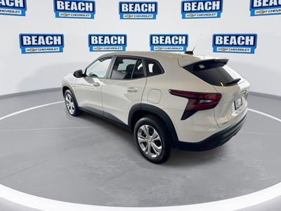 2025 Chevrolet Trax LS