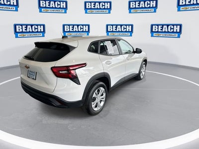 2025 Chevrolet Trax LS