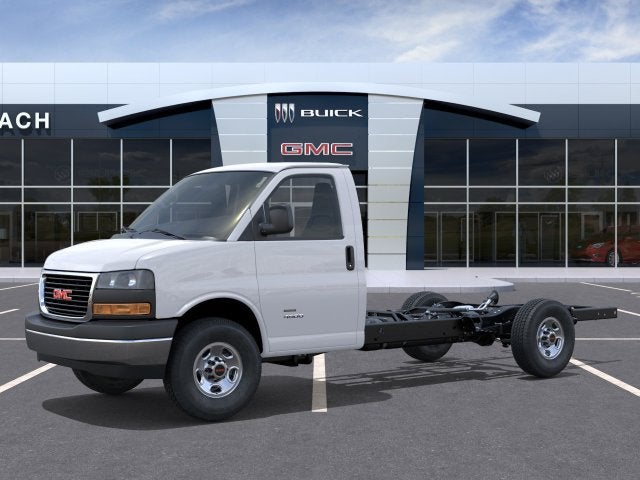 2026 GMC Savana Cutaway 3500 1WT
