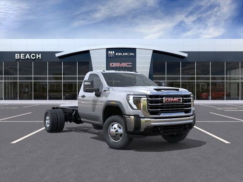2026 GMC Sierra 3500 HD Chassis Cab Pro