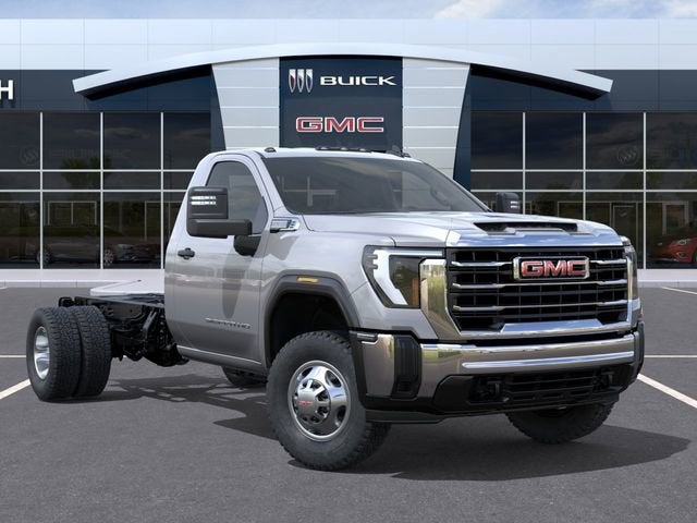 2026 GMC Sierra 3500 HD Chassis Cab Pro