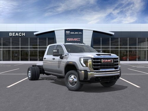 2026 GMC Sierra 3500 HD Chassis Cab Pro