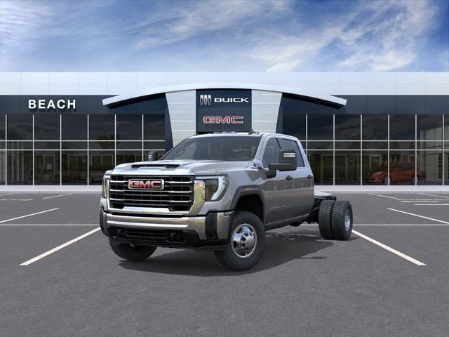 2026 GMC Sierra 3500 HD Chassis Cab Pro