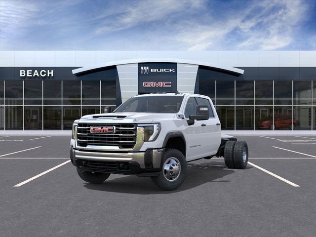 2026 GMC Sierra 3500 HD Chassis Cab Pro