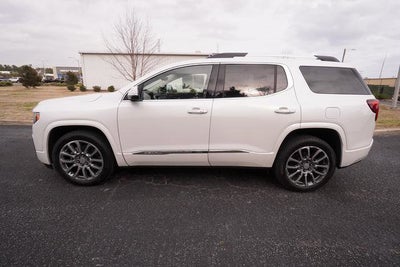 2023 GMC Acadia Denali