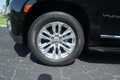 2023 GMC Yukon SLT