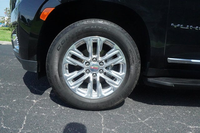 2023 GMC Yukon SLT