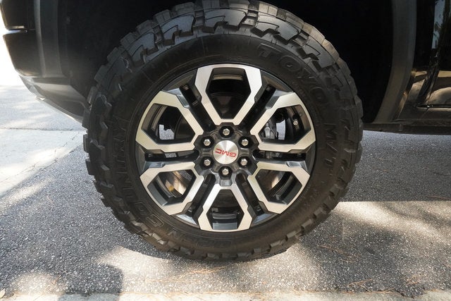 2024 GMC Canyon AT4