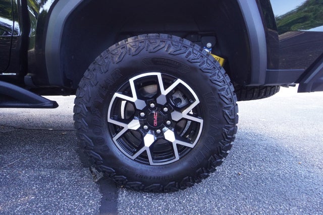 2024 GMC Canyon AT4X