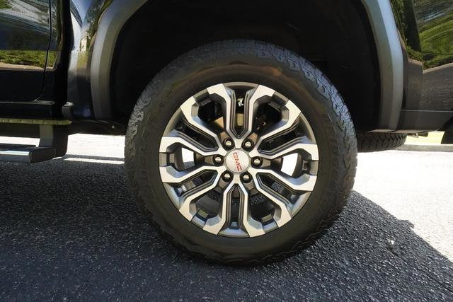 2023 GMC Canyon Denali