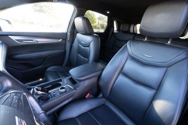 2022 Cadillac XT5 Luxury