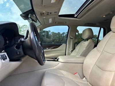 2019 Cadillac Escalade Luxury