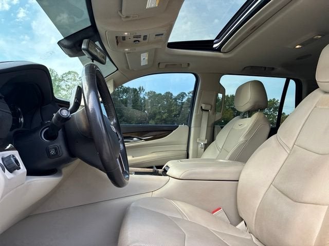 2019 Cadillac Escalade Luxury