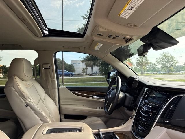 2019 Cadillac Escalade Luxury