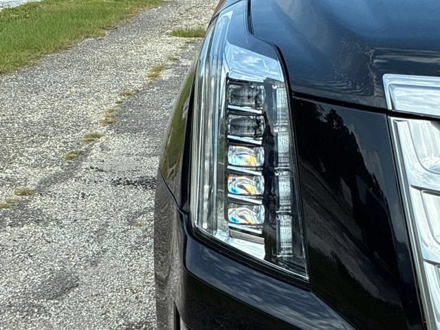 2019 Cadillac Escalade Luxury