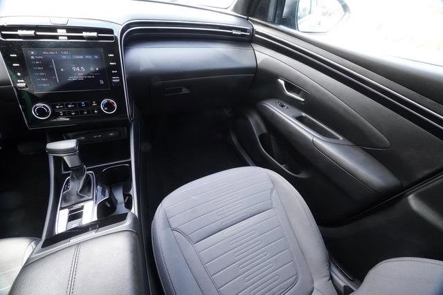 2023 Hyundai Santa Cruz SE