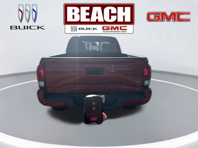 2016 Toyota Tacoma SR5