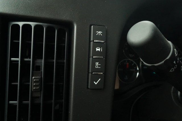 2025 GMC Savana Cutaway 3500 1WT