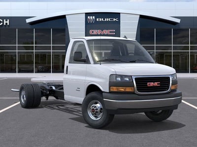 2025 GMC Savana Cutaway 3500 1WT