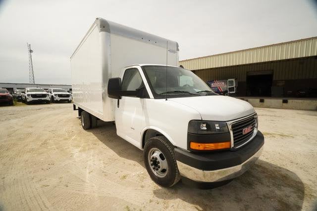 2026 GMC Savana Cutaway 3500 1WT
