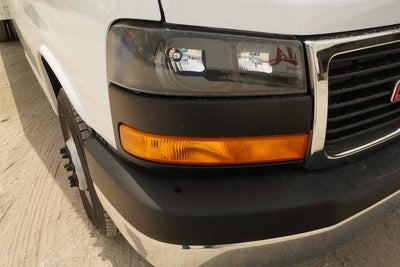 2026 GMC Savana Cutaway 3500 1WT