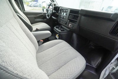 2026 GMC Savana Cutaway 3500 1WT