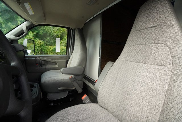 2026 GMC Savana Cutaway 3500 1WT