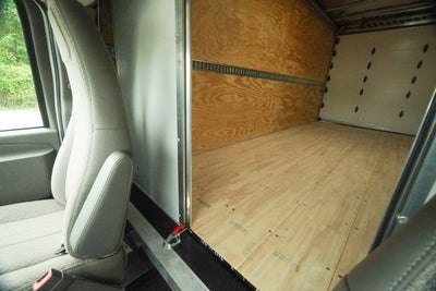 2026 GMC Savana Cutaway 3500 1WT