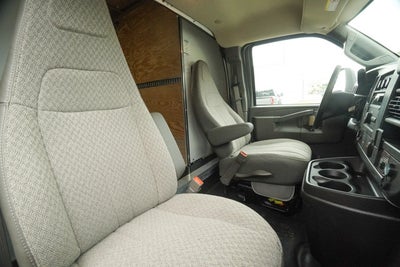 2026 GMC Savana Cutaway 3500 1WT