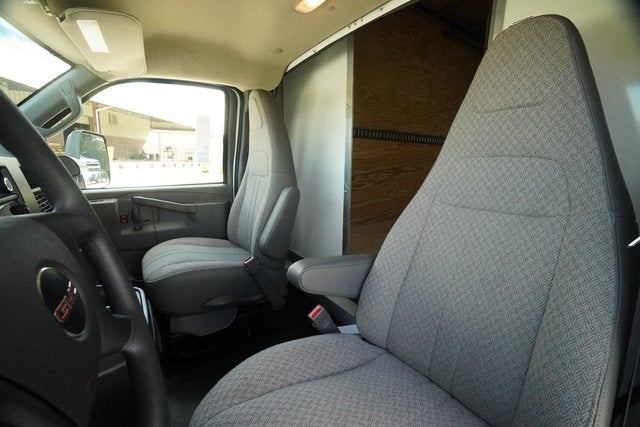 2026 GMC Savana Cutaway 4500 2WT