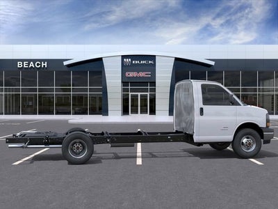 2026 GMC Savana Cutaway 4500 2WT