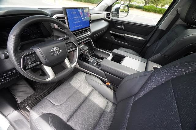 2024 Toyota Sequoia SR5