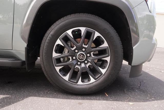 2024 Toyota Sequoia SR5