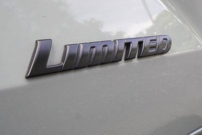 2024 Toyota Sequoia SR5