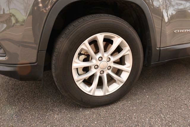 2022 Jeep Cherokee Latitude Lux