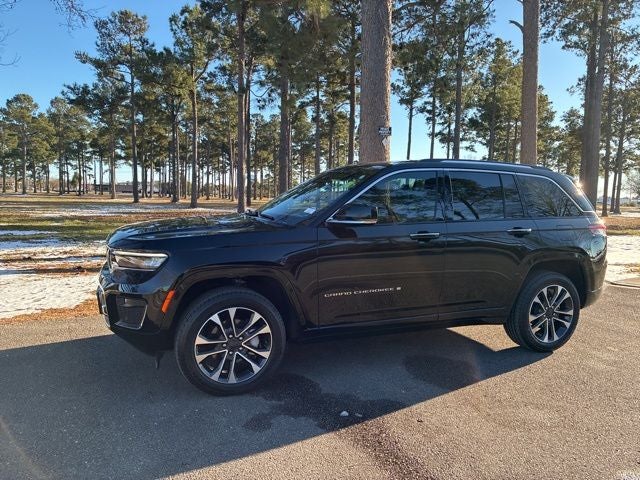 2022 Jeep Grand Cherokee Overland