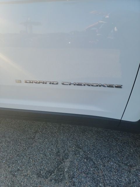 2023 Jeep Grand Cherokee L Laredo