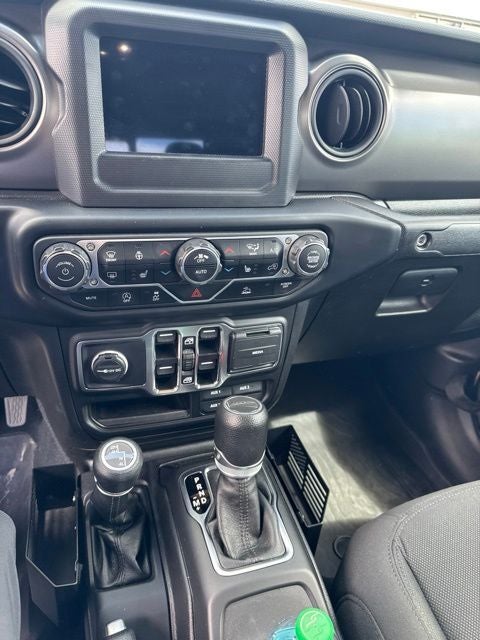 2023 Jeep Gladiator Willys
