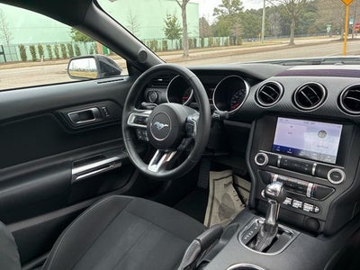 2022 Ford Mustang EcoBoost