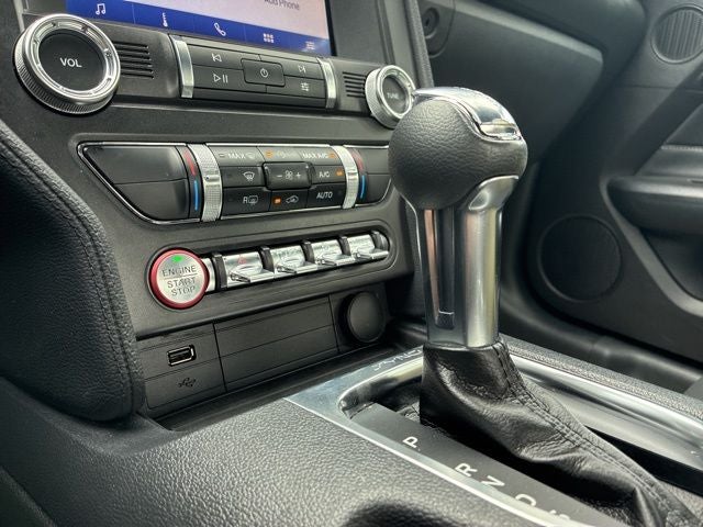 2022 Ford Mustang EcoBoost