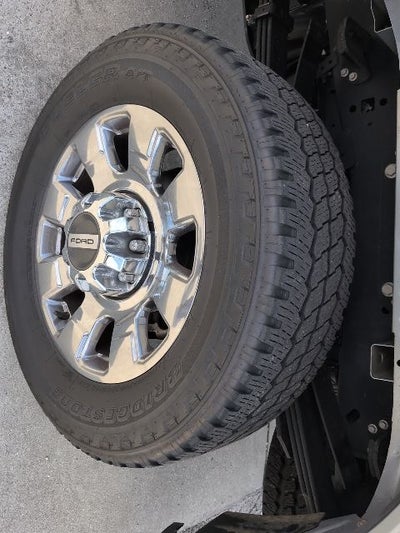 2023 Ford F-350SD Lariat