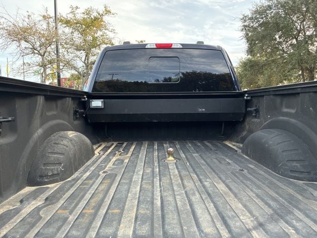 2022 Ford F-350SD Lariat